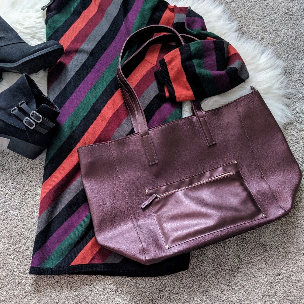 Bath & Body Works | burgandy tote bag